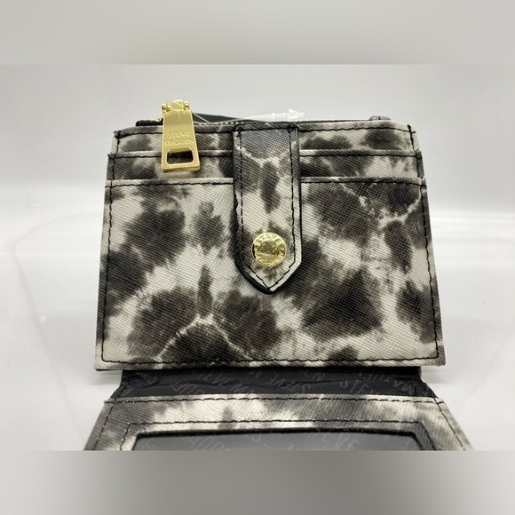 Steve Madden Tie Dye Credit Card Wallet - Picture 6 of 11